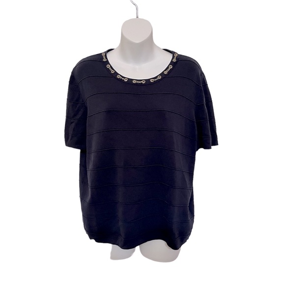 Navy blue top with chain link embellishment at neck line - Picture 3 of 5